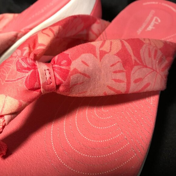 Clarks Women’s Coral Pink Thong Sandals Sz 11M Arla Glison Flip Flop (2164) NEW - Picture 2 of 8